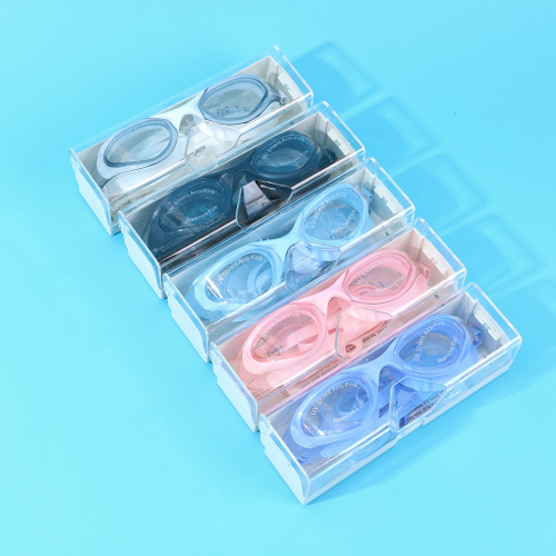 Silicone swimming goggles