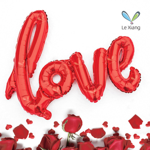 情人节连体LOVE字母大号 铝膜气球求婚 爱情派对装饰背景墙纸布置