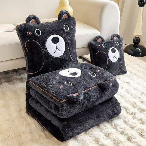 提花抱枕新款小熊可爱加厚沙发装饰居家二合一毯子抱枕午睡