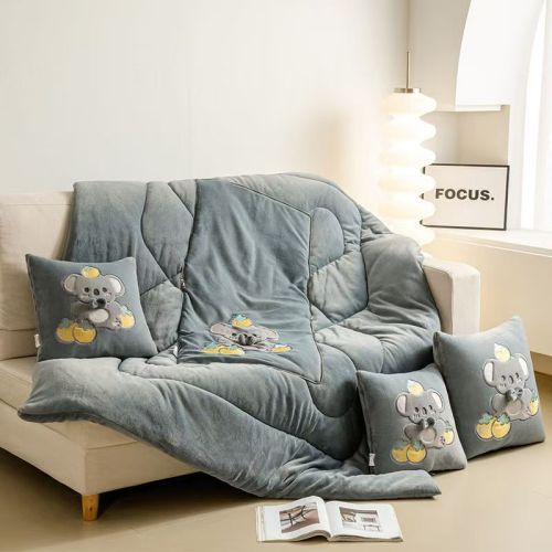 提花抱枕新款动物格子加厚沙发装饰居家二合一毯子抱枕午睡新款