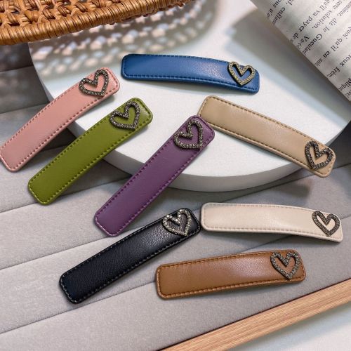 Vintage Pu leather Small Love Hairpin Simple Fashion All-Match Female Bangs Clip BB Clip Boutique Korean Style Hair Accessories