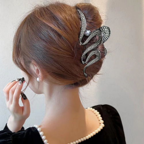 new european and american style high-grade metal diamond snake-shaped oversized grip women‘s back head updo shark clip hair accessories