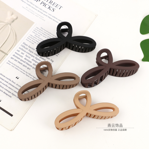 韩国高级感后脑勺盘发鲨鱼夹新款气质女发夹夹子大号抓夹发饰批发