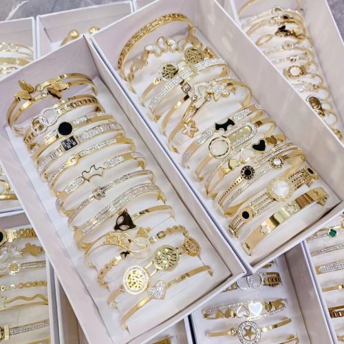 european and american stainless steel fashion personalized diamond titanium steel bracelet mixed 18k gold bracelet female physical store supply