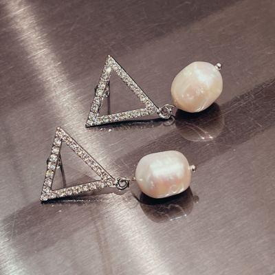 Yunyi Decorated Home Natural Freshwater Pearl Exaggerated Earrings Rhinestone Jewelry European and American Earrings Wholesale Factory Direct Sales New