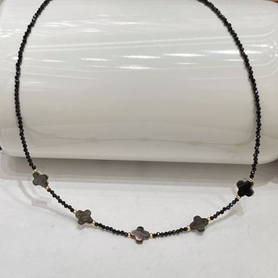 Yunyi Decorated Home Natural Shell Clover Design Necklace Crystal Natural Stone Black Pointed Crystal Ornament Original Wholesale
