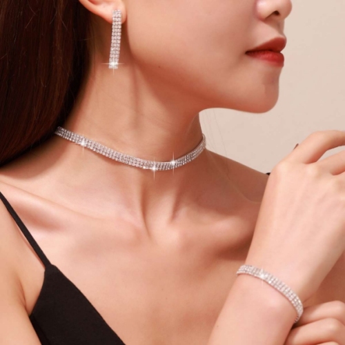a set of hot sale exquisite cw chain nece exaggerated earrings bracelet set tee-piece set water drop nece dinner accessories for women
