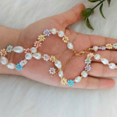 Summer Dopamine Little Daisy Flower Pearl Necklace Women's High-Grade Exquisite Light Luxury Minority Colorful Beaded Necklace