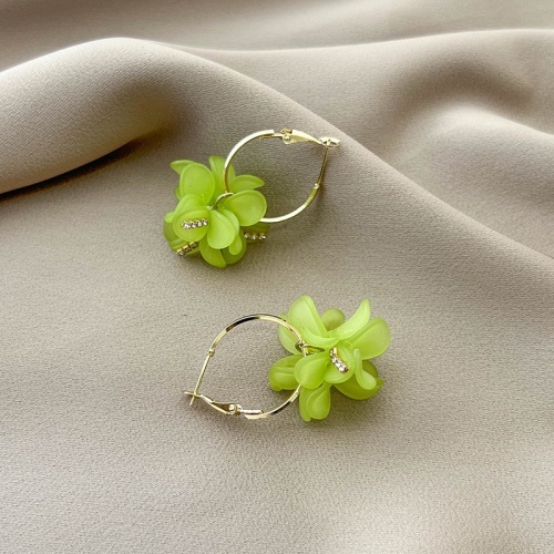 韩式时尚气质甜美亚克力花瓣耳扣个性小众设计高级感百搭耳环耳饰