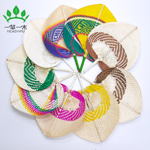 wholesale handmade special peach-shaped bamboo fan woven summer fan hand-cranked bamboo hand fan fan color mixed batch