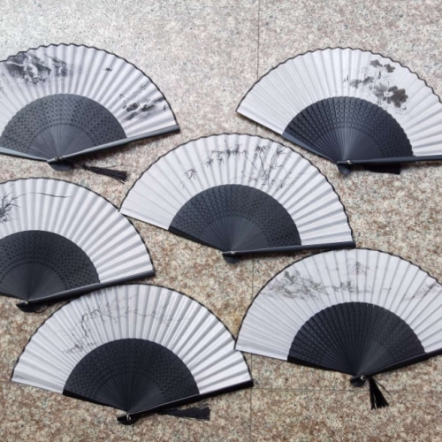 折扇女扇水墨寒酥田字格冲花