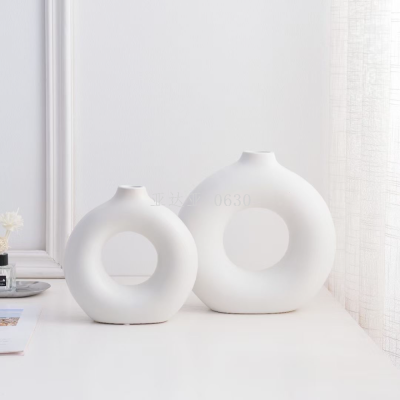 Modern Nordic Creative Home Decoration Art Ceramic Vase Decoration