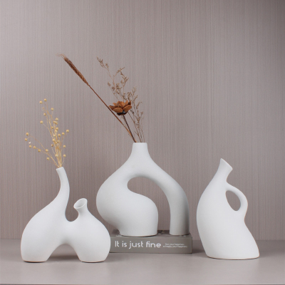 New Nordic Modern Creative Net Red Ceramic Vase Model Room Living Room TV Cabinet Decoration Decoration Crafts