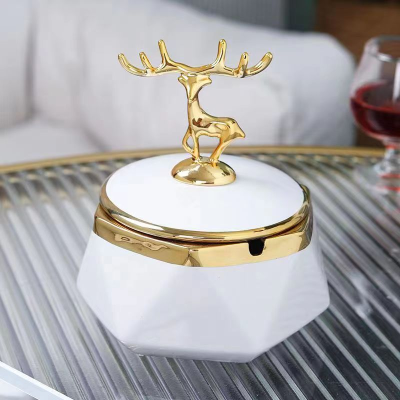 Factory Wholesale Nordic Electroplating Golden Ashtray Creative Home Living Room Ins Style Decorative Ornaments with Lid