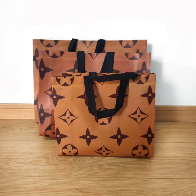Film Non-Woven Fabric Handbag Takeaway Bag Factory in Stock Printable Logo Shopping Bag Wholesale Portable Gift Bag