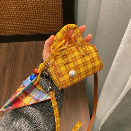 2025新款黄色格纹迷你斜挎包耳机包零钱包春夏可爱ins女手提包潮