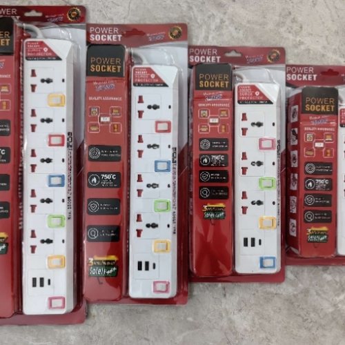 各国外贸智能插座美式插线板带USB加TYPE-C快充带安全门英式插座