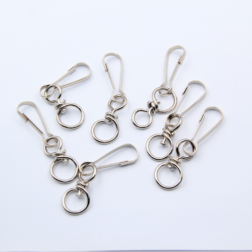 pig gallbladder shaped clip hanging twisted buckle metal rotating buckle iron sheet pig gallbladder shaped clip 8-word buckle pig gallbladder shaped clip pendant rotating 8-word buckle