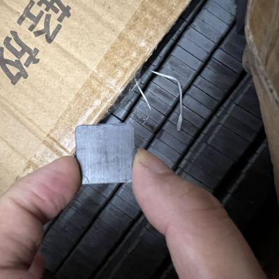 Rectangular 20*20 * 6mm Black Magnet Ferrite Ordinary Black Magnet Car Window Shade Magnet Iron Suction