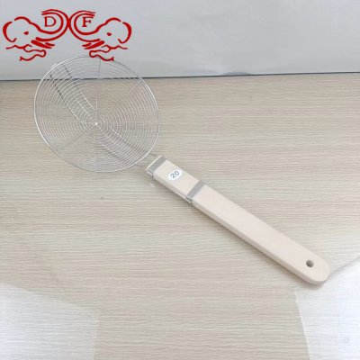 Df99617 Non-Magnetic Stainless Steel Wooden Handle Large Strainer Strainer Potato Chips Deep Frying Spoon Household Kitchenware Filter Screen