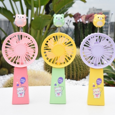 "Product Number" 933-152d "Product Name" Shake Series Cute Bear Foldable Little Fan 3 Colors