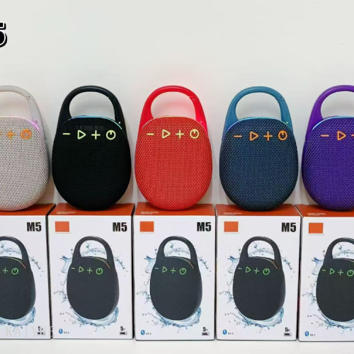 M5无线蓝牙音响便携挂扣户外插卡迷你音响创意防水