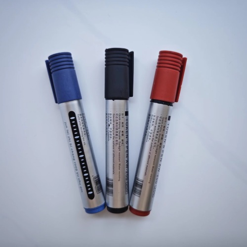 大容量油性速干记号笔油性笔防水不掉色大头笔批发3色可选快递用