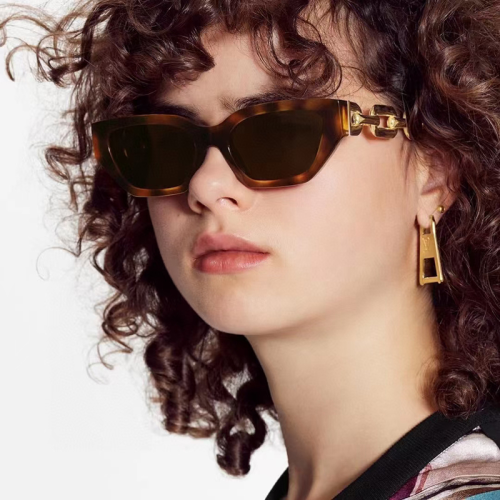 Cat Eye Thick Chain Leg Sunglasses European and American Fashion Hip Hop Sunglasses Ins Instafamous Sunglasses Tide 18120