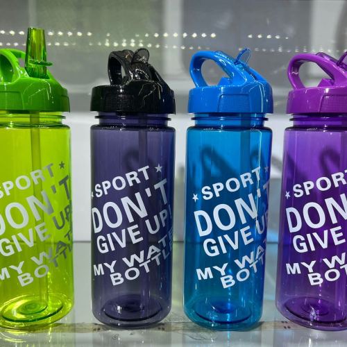 manufacturer‘s new cup with straw environmentally friendly material plastic water cup space cup drop-resistant sports wholesale and customization of cups