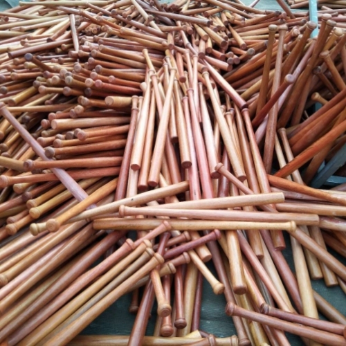 车载防身硬木加重型实木棒球棒 棒球棍 原木棒球杆