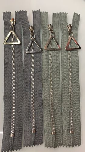 义乌市华大压洪宇拉链厂家直销3#白金 3#金属拉链服装拉链