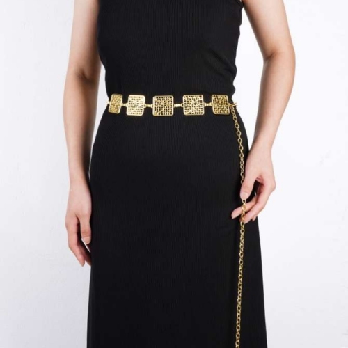 high-grade metal waist chain with diamond， available dress 👗；， coat decoration， chanel style，