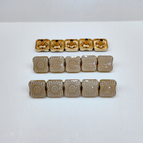 Middle Eastern pattern square pearlescent four-button metal