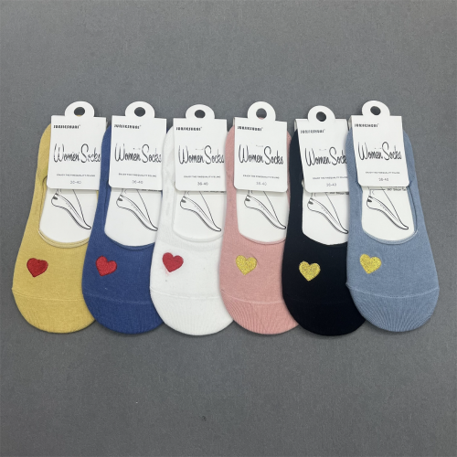 Spring and Summer Socks Women‘s Cotton Invisible Socks Love Heart Women‘s Socks Tight Ankle Socks Silicone Non-Slip Sports Casual Socks