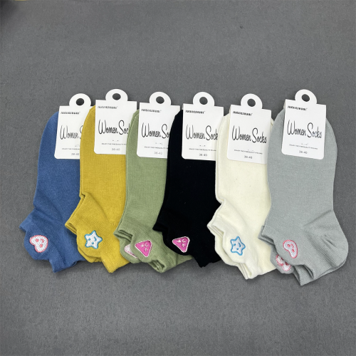 Socks Women‘s Low-Cut Liners Socks Spring and Summer Thin Breathable Ankle Socks Sweat-Absorbent Anti-Beriberi Solid Color Invisible Deodorant Athletic Socks