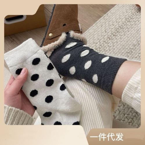 wool polka dot socks women‘s tube socks autumn and winter thickened fleece-lined warm terry dots japanese winter stockings