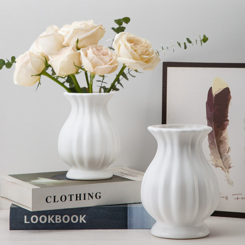 支持跨境贴标代发法式白色仿陶瓷塑料花瓶水培鲜花瓶餐桌装饰摆件