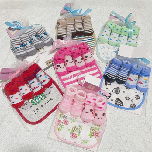 baby combed cotton socks cartoon cotton socks baby bib children‘s anti-seepage saliva towel baby supplies