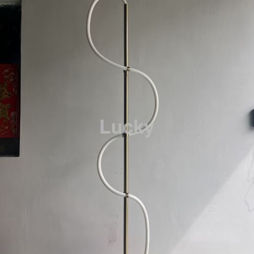 新款时尚落地灯