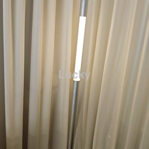 现代科技创新落地灯