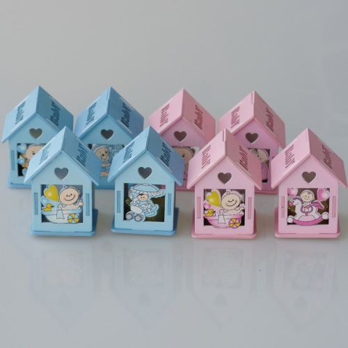 G813创意木质房子BABAY粉色  带灯雕刻印刷 送朋友儿童礼物
