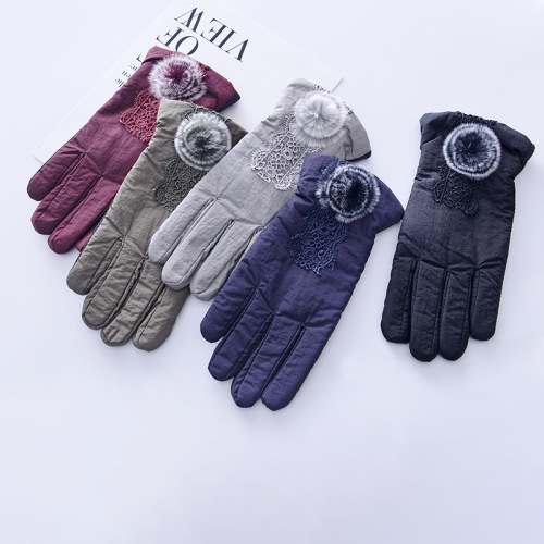 厂家直供时尚雪纺布女式毛球装饰雪纺布加厚内加绒保暖分指手套