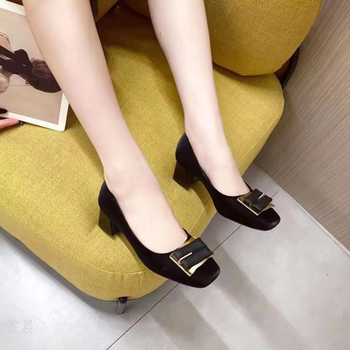 Xiangchen 2023 New French Joker Mid Heel Square Toe Low-Cut Square Buckle Chunky Heel High Heels Women‘s Work Professional Shoes