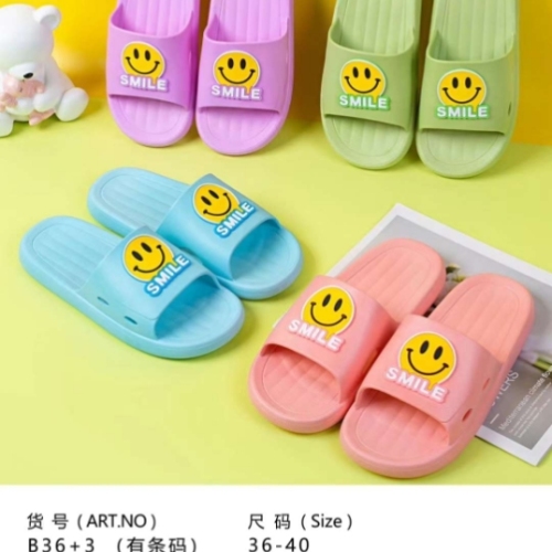 2024 new summer women‘s sandals non-slip wear-resistant waterproof home bathroom slippers wholesale