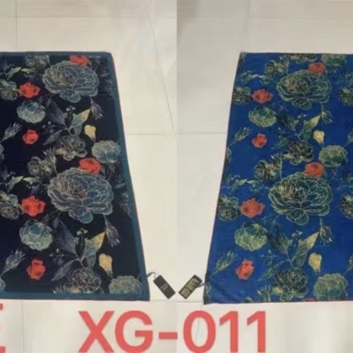 Duplex Printing Zero Batch Autumn and Winter Live Broadcast Popular Xiangyun Yarn 35*135 Oversized Square Scarf