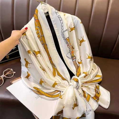 Korean Style New Spring and Summer Silk Chain Fashion Oversized Sunscreen Beach Towel Women‘s Scarf Shawl Outer Scarf