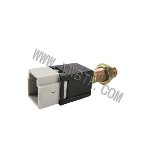 开关（刹车灯）适用于   NKR94 NKR NPR 894362524-GC