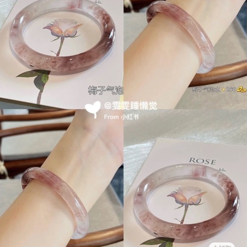 小红书同款粗款圆条紫罗兰玻璃仿玉手镯ins高级闺蜜粗条叮当镯女