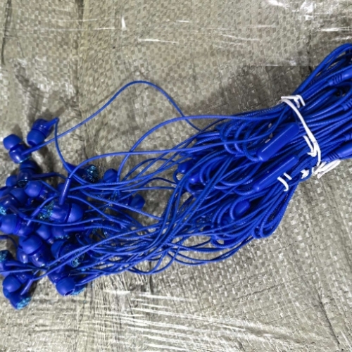 圆孔带唛重低音耳机，音质不错