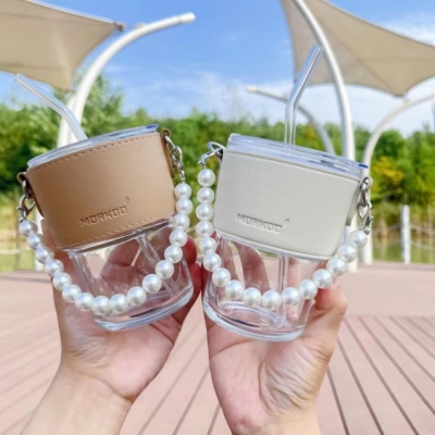 Fashion Trend Creative Pearl Chain Cup with Glass Straw for Easy Carrying